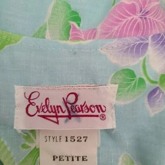 Vintage 70s Pastel Blue Hibiscus Long Sleeve Maxi Night Gown or Dress - Picture 6 of 12